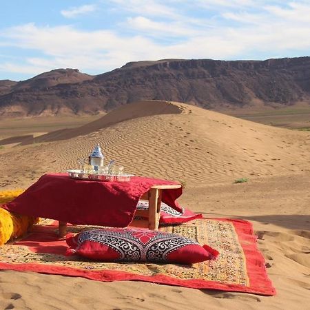 Bivouac Karim Sahara Hotel ซากอร่า ภายนอก รูปภาพ