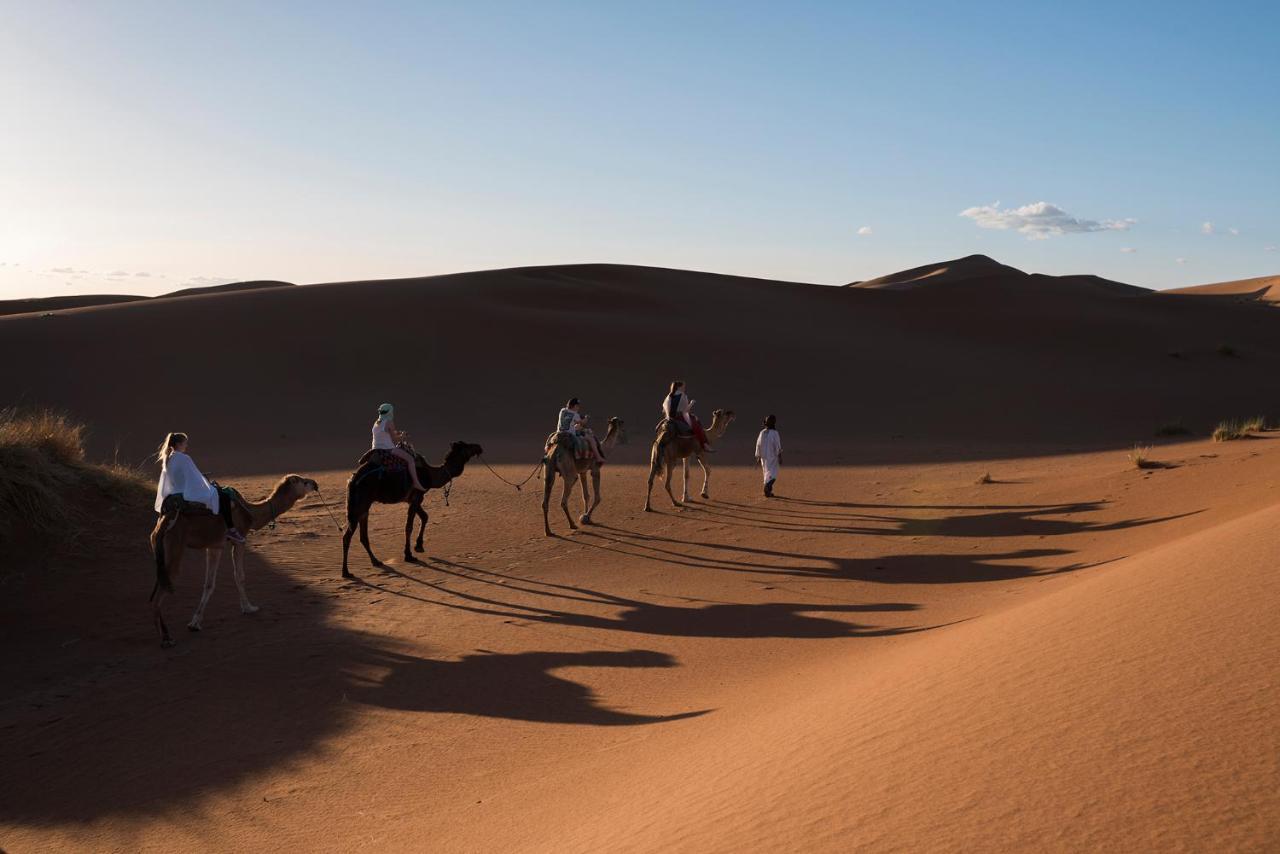 Bivouac Karim Sahara Hotel ซากอร่า ภายนอก รูปภาพ