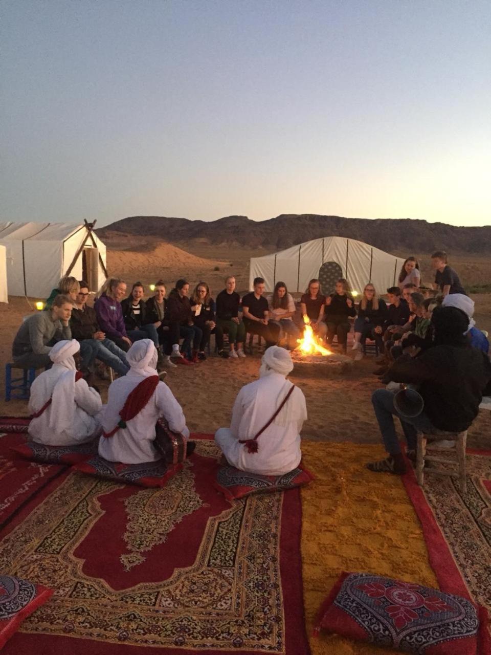 Bivouac Karim Sahara Hotel ซากอร่า ภายนอก รูปภาพ
